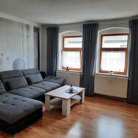 Neu! Geschmackvolle Fewo Lengenfeld Lengenfeld  Esterno foto